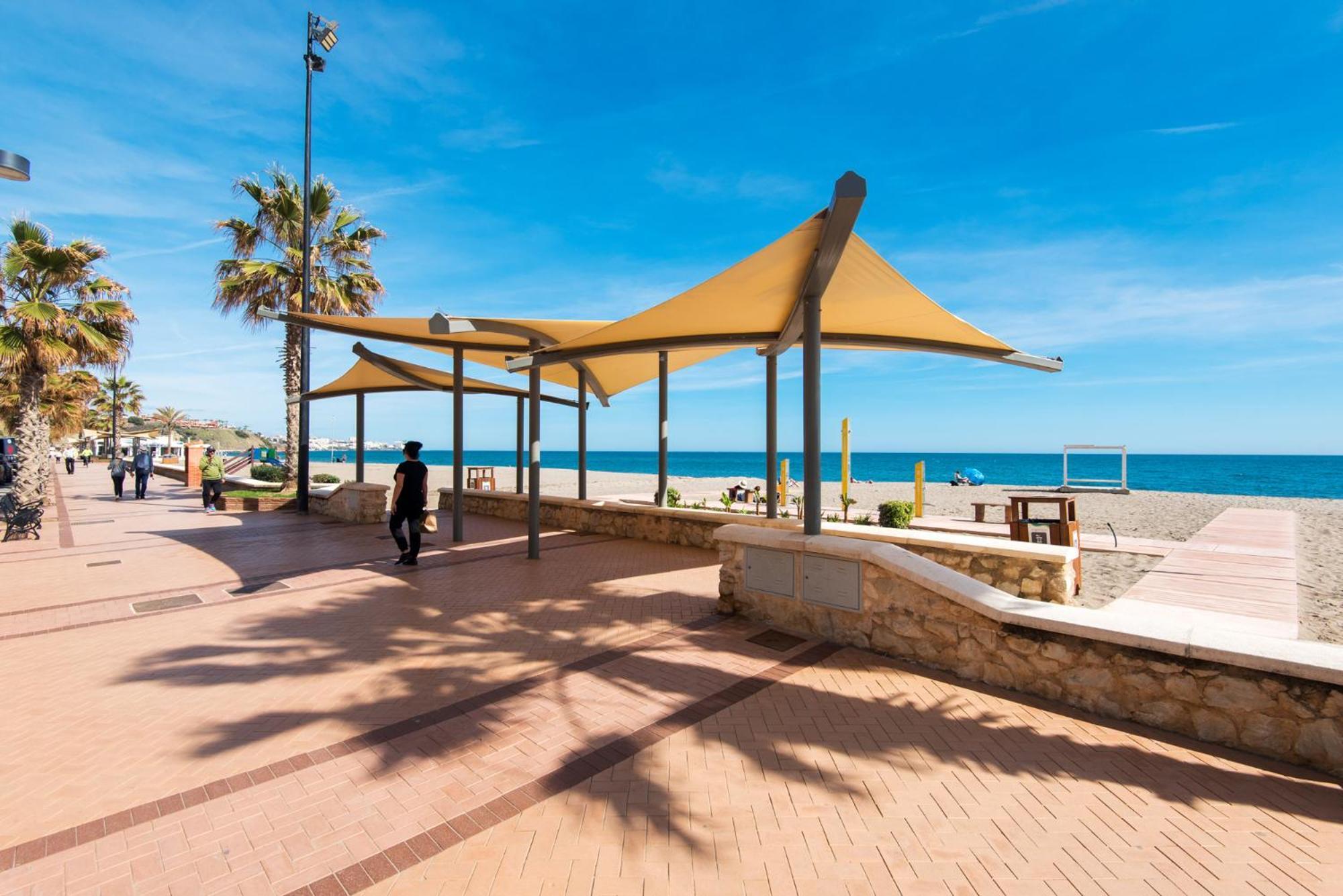 Apartamento Madeinterranean Beach- Higueron Front Line
