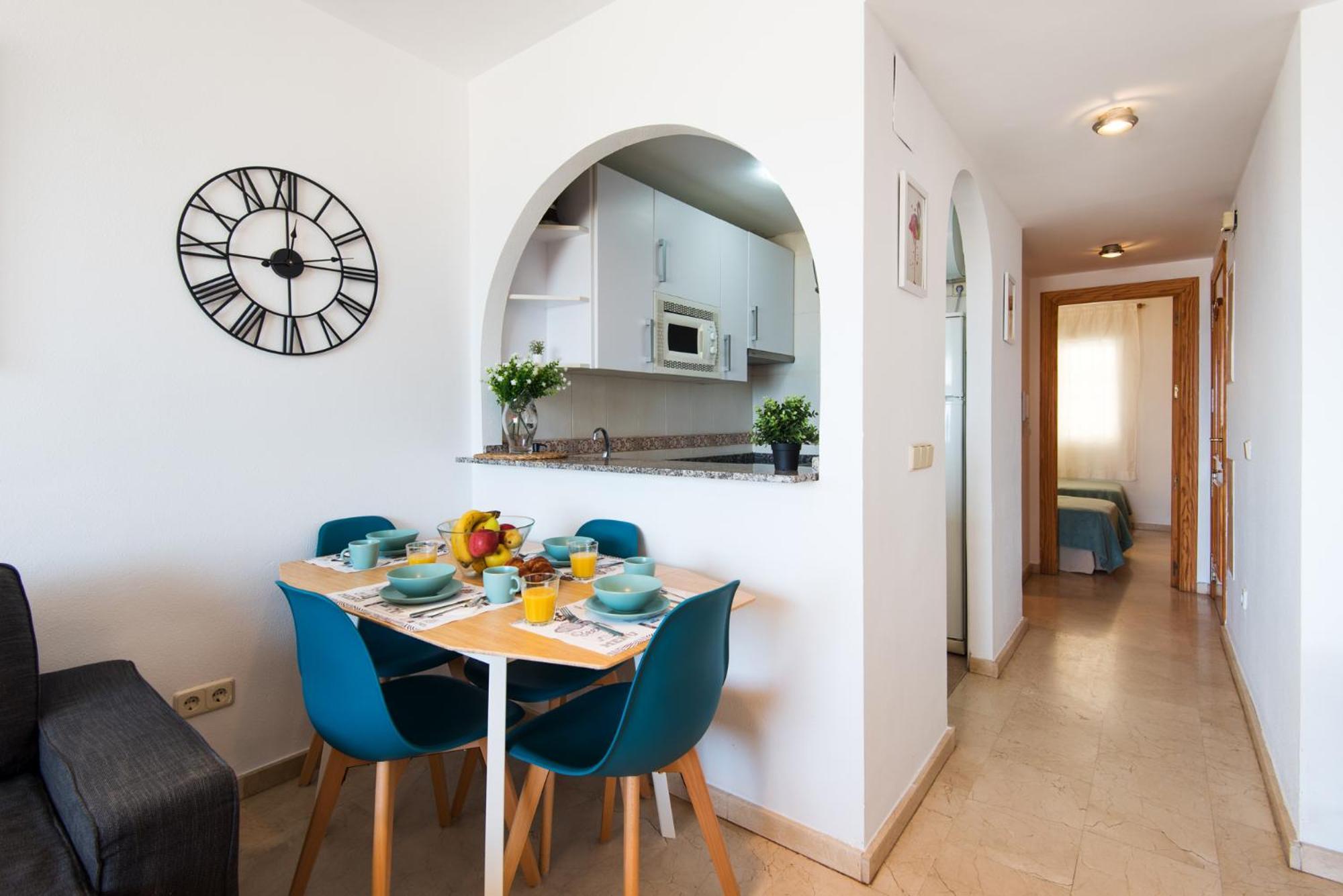 Madeinterranean Beach- Higueron Front Line Apartamento *
