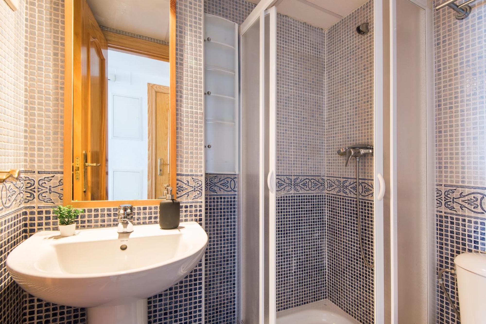 Apartamento Madeinterranean Beach- Higueron Front Line *
